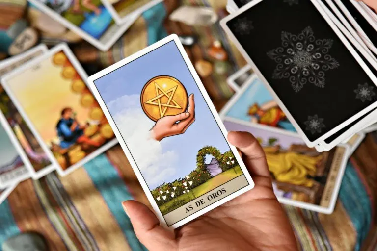 3 de Oros en el amor: significado y sí o no Tarot amor tres de oros cartas — cartas de tarot