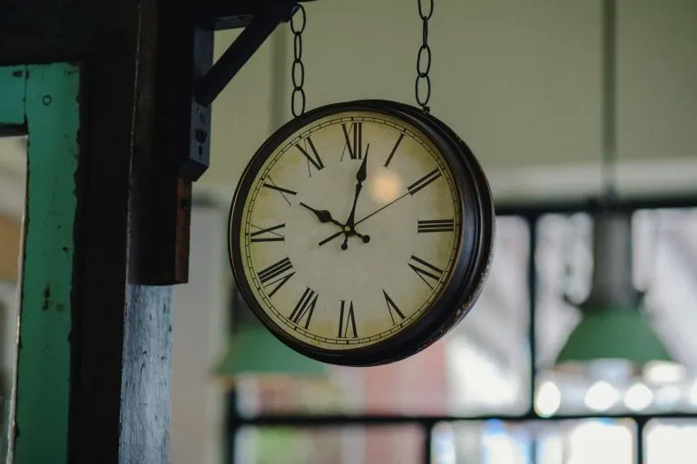 Soñar con un reloj parado: significado soñar con un reloj parado