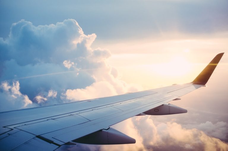 Home Soñar con volar en un avión