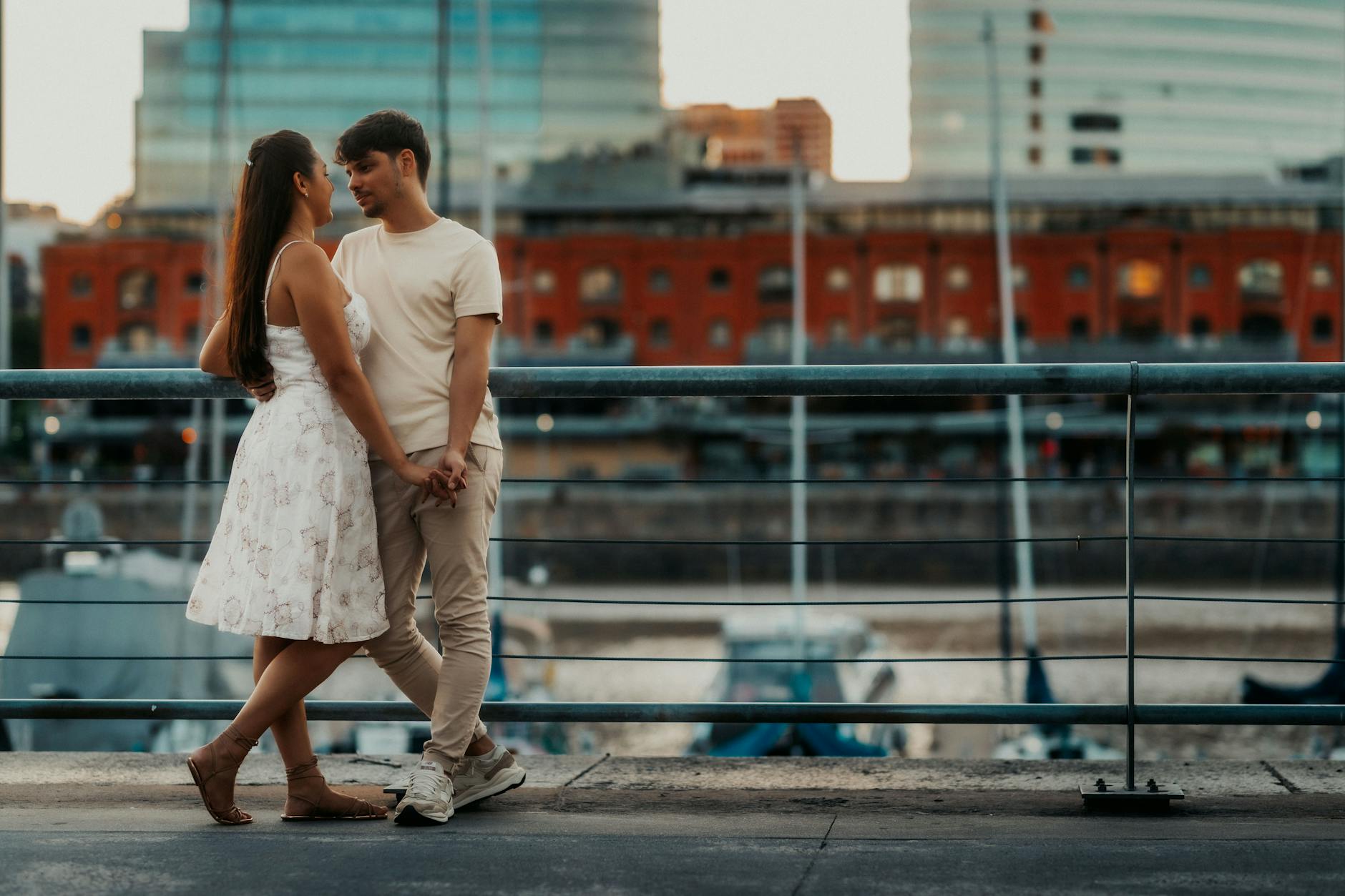 Leo y Capricornio: Ambición, éxito y compatibilidad amorosa — pareja