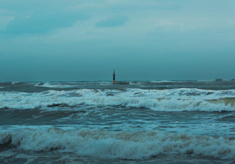 Soñar con el mar embravecido: significado soñar con mar embravecido