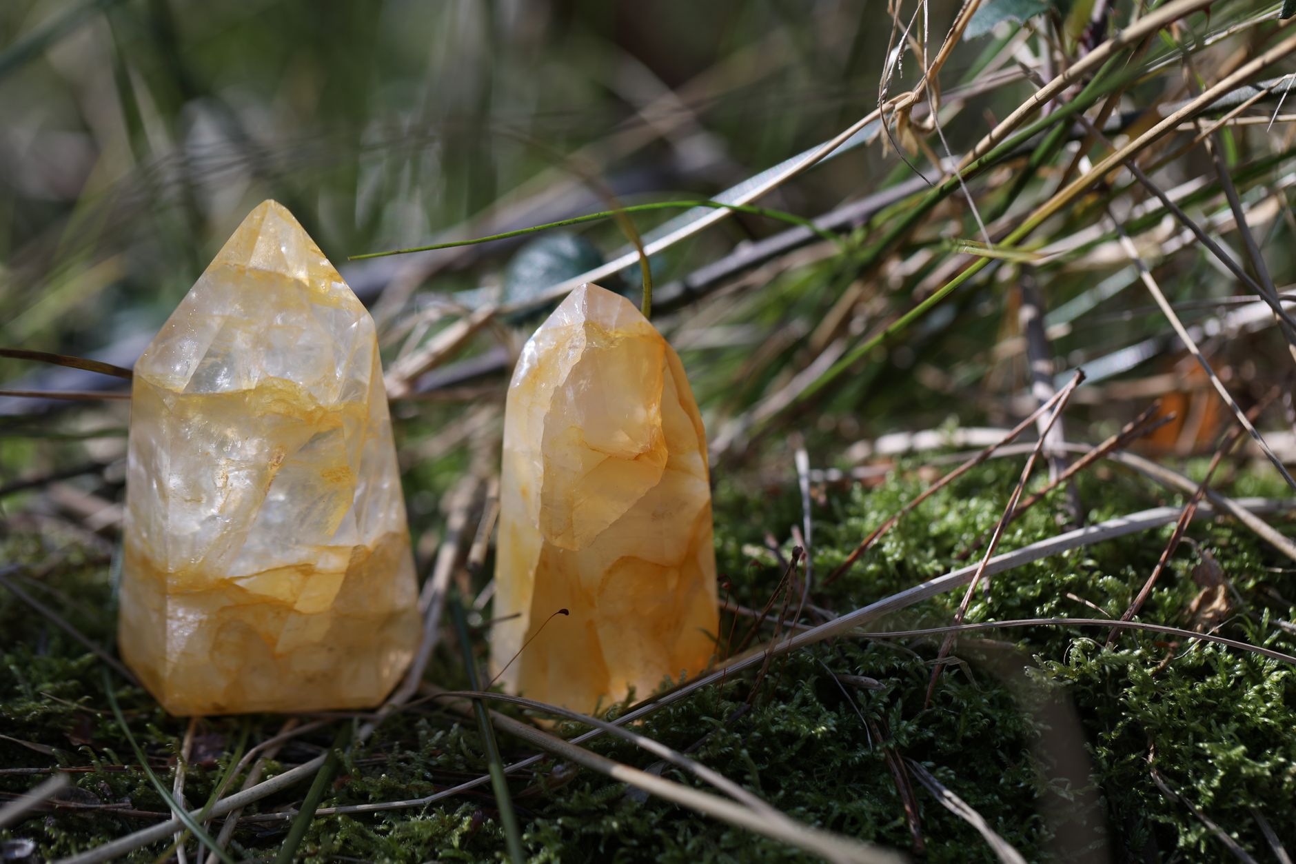 Citrino: significado espiritual, abundancia y energía solar Citrino como piedra de prosperidad y autoestima